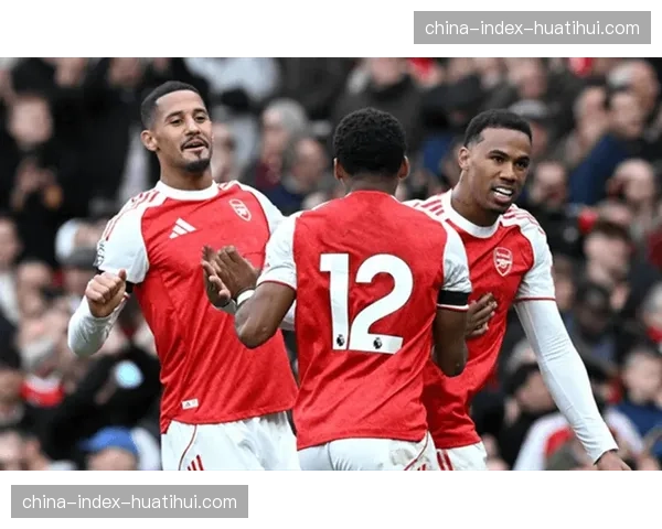 进程报道：莱切与萨索洛上演进球大战，半场已战成2-2